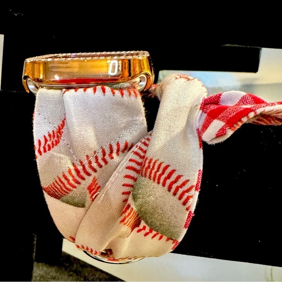 🇺🇸⚾️ Apple Watch Bands: Baseballs and Red Gingham ⚾️🇺🇸 - Picture 2 of 5